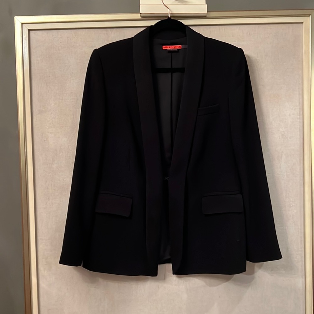 Alice + Olivia Black Satin-Trim Blazer